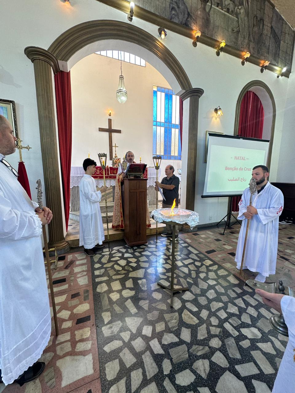 Cerimônia com a comunidade na nave